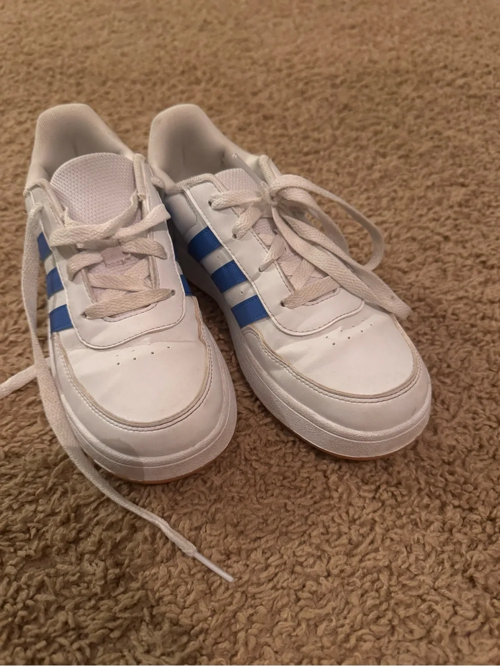 adidas clean white